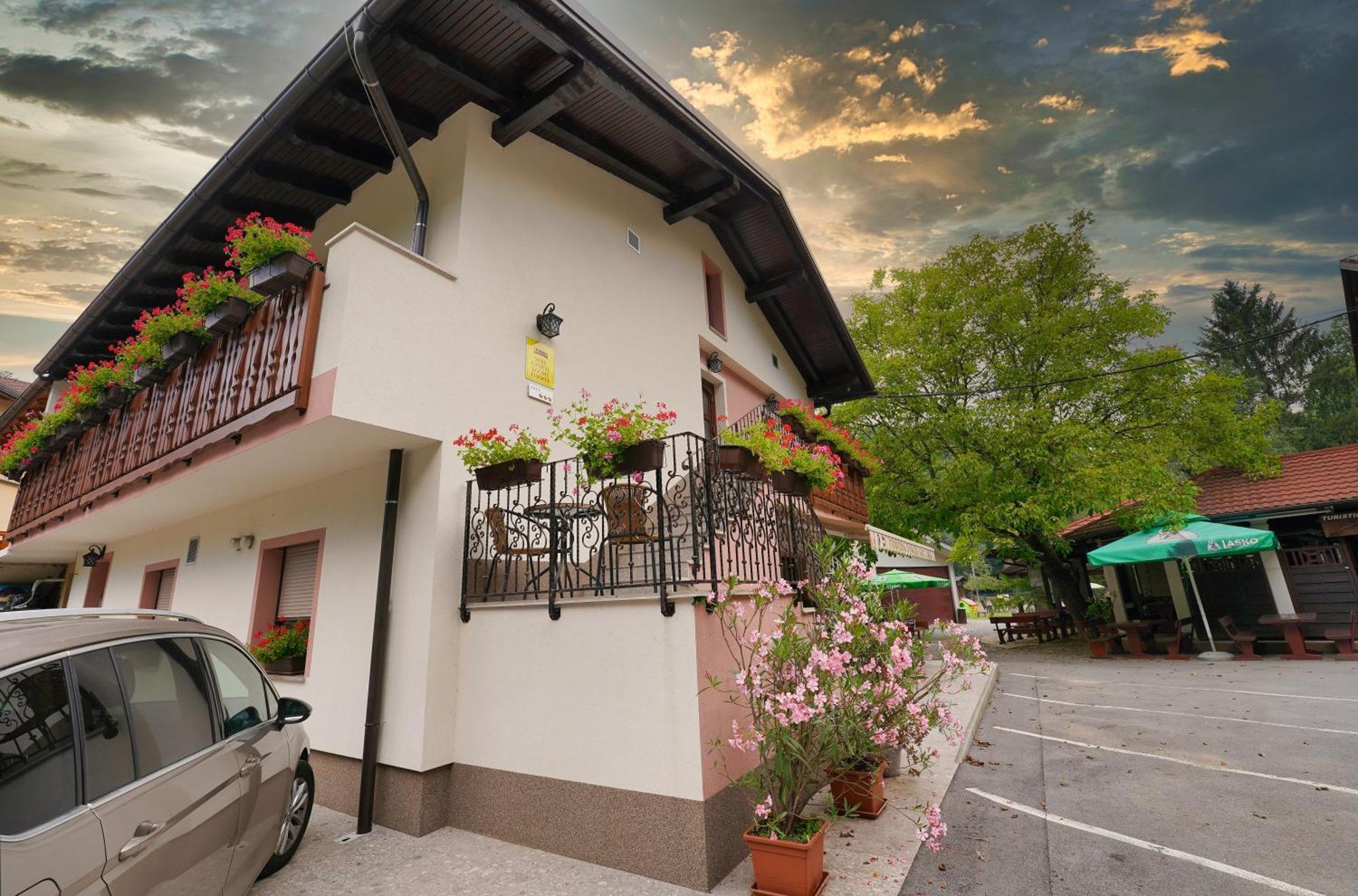Domacija Bubec Villa Ilirska Bistrica Buitenkant foto