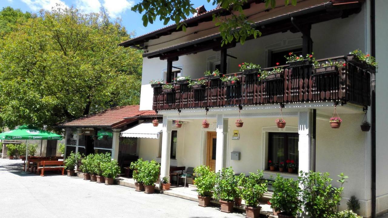 Domacija Bubec Villa Ilirska Bistrica Buitenkant foto